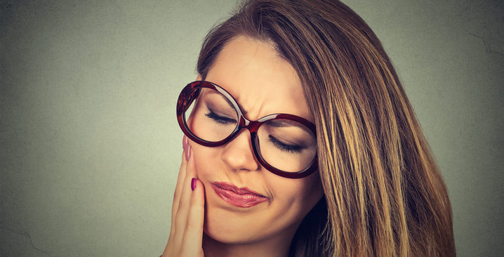 Signs of wisdom tooth growth